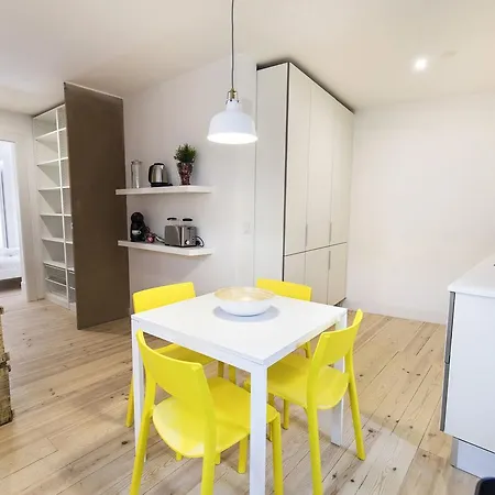 Santos N Modern First Floor شقة Lisboa