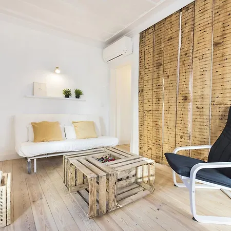 Santos N Modern First Floor Apartman
